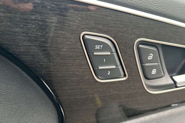 Used Audi Q7 2023 for sale - 76218361: Photo 30