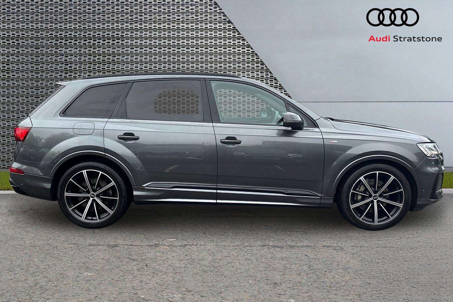 Used Audi Q7 2023 for sale - 76218361: Photo 4