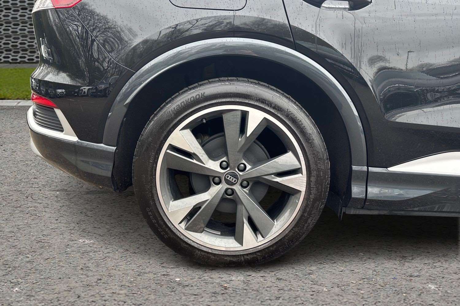 Used Audi Q4 e-tron 2025 for sale - 78076903: Photo 9