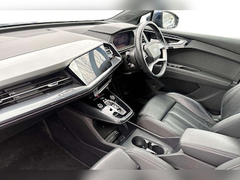 Used Audi Q4 e-tron 2024 for sale - 78407507: Photo