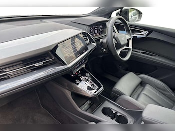 Used Audi Q4 e-tron 2025 for sale - 76373697: Photo
