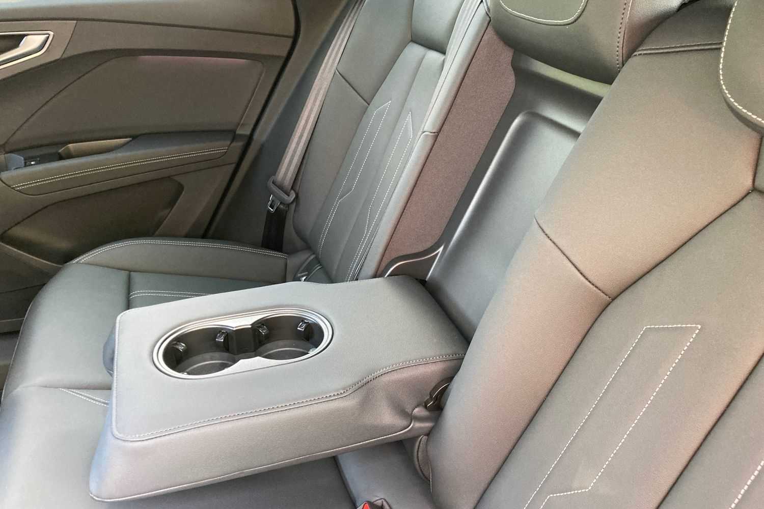 Used Audi Q4 e-tron 2025 for sale - 76063241: Photo 10