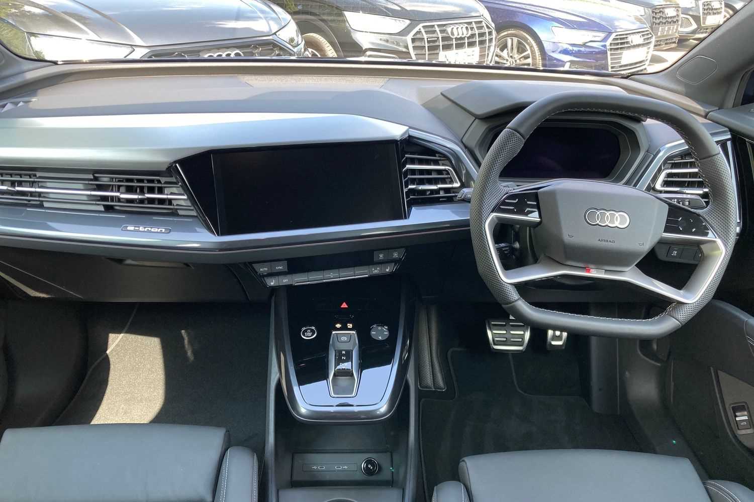 Used Audi Q4 e-tron 2025 for sale - 76063241: Photo 12