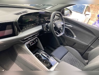 Used Audi Q5 2025 for sale - 75742291: Photo