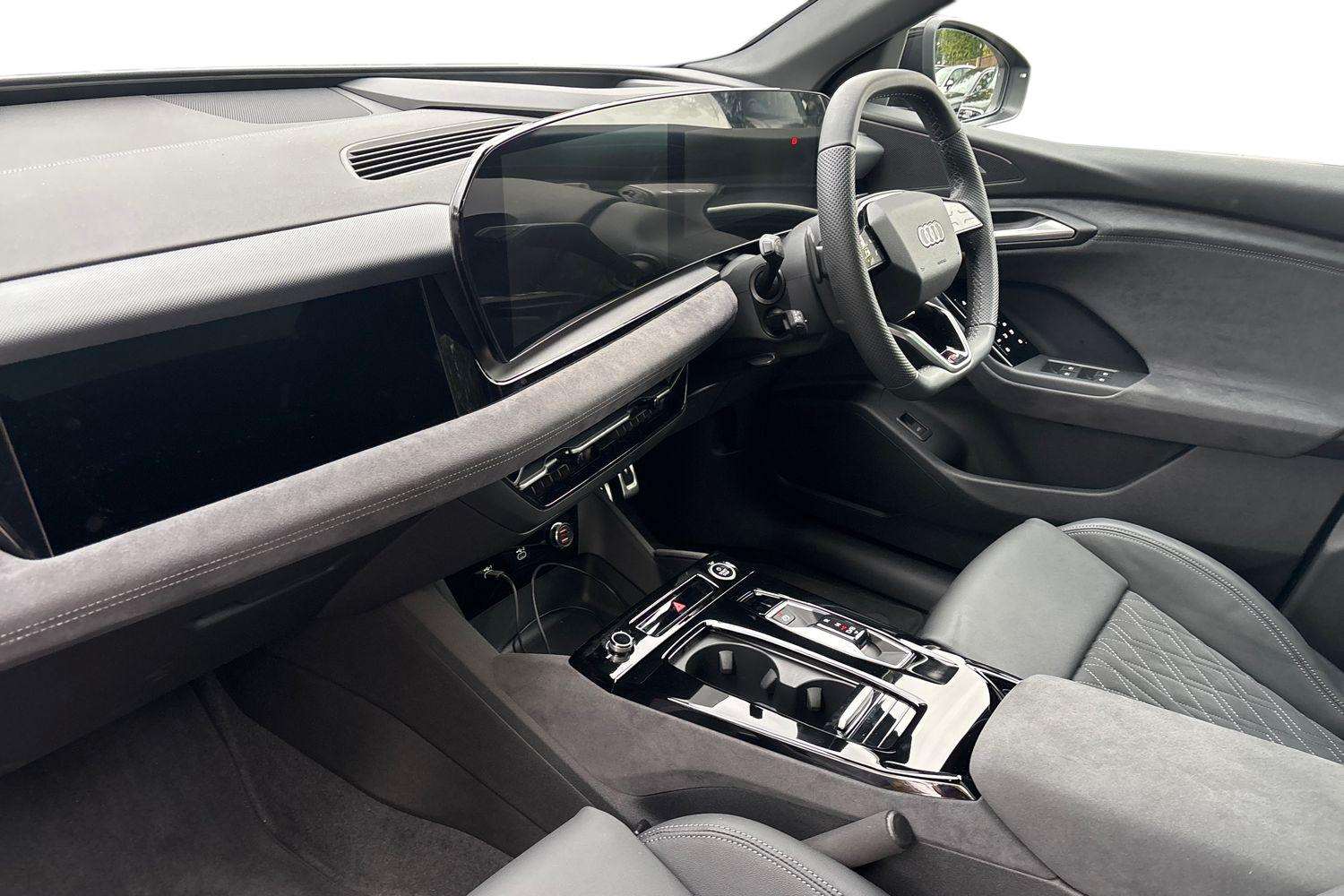 Used Audi Q6 e-tron 2025 for sale - 76540847: Photo 2