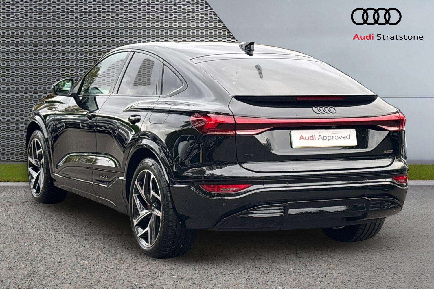 Used Audi Q6 e-tron 2025 for sale - 76540847: Photo 3