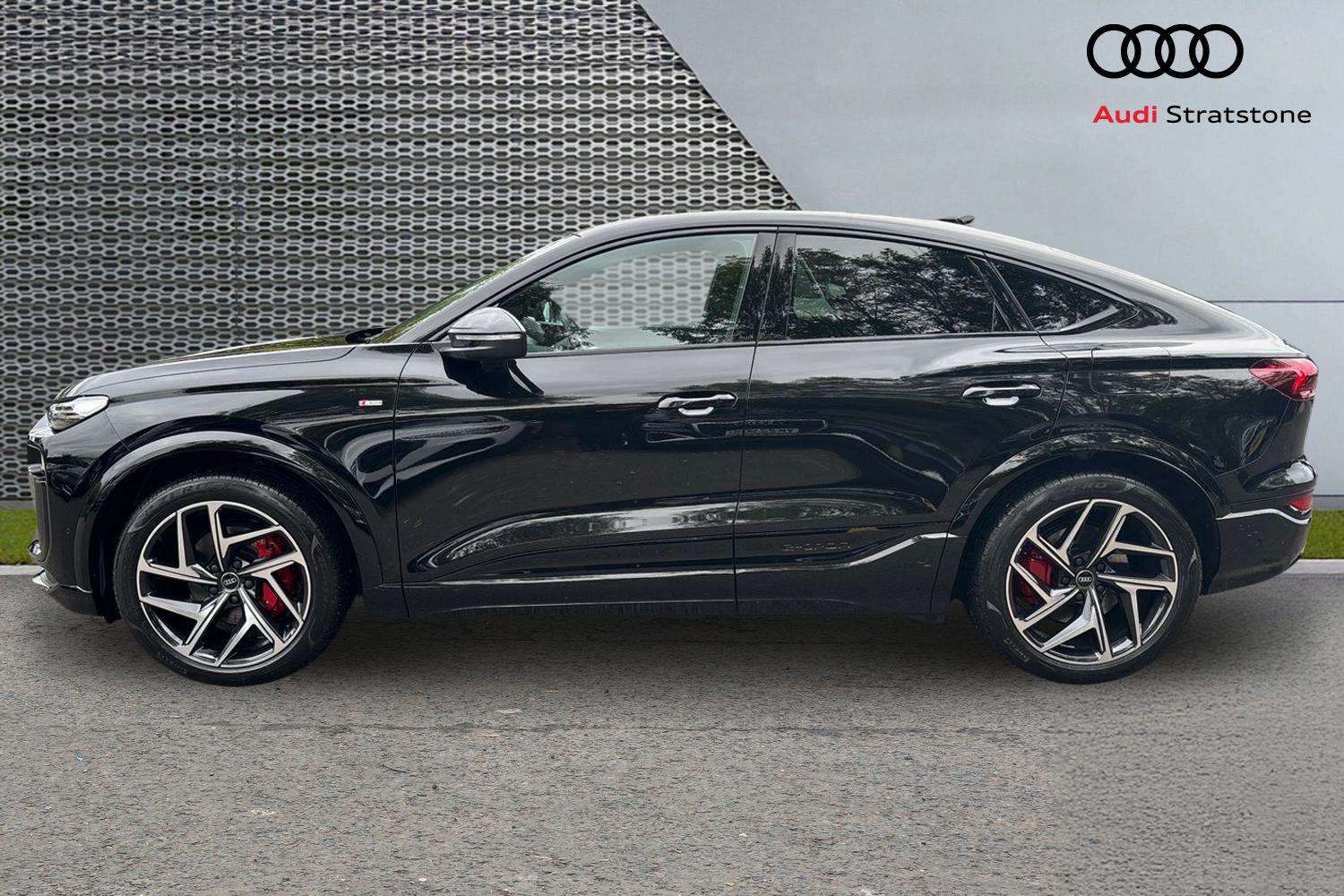 Used Audi Q6 e-tron 2025 for sale - 76540847: Photo 8