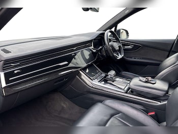 Used Audi Q7 2020 for sale - 77232921: Photo