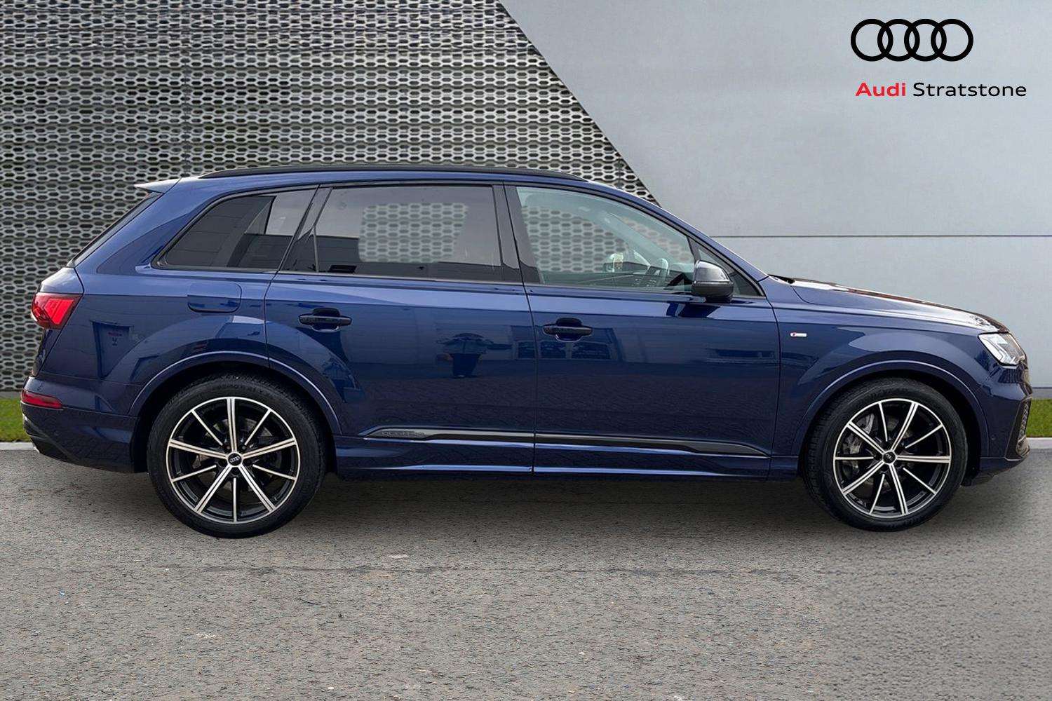 Used Audi Q7 2020 for sale - 77232921: Photo 4