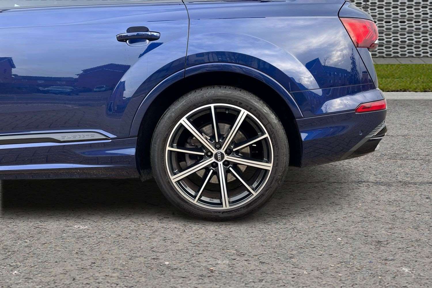 Used Audi Q7 2020 for sale - 77232921: Photo 9