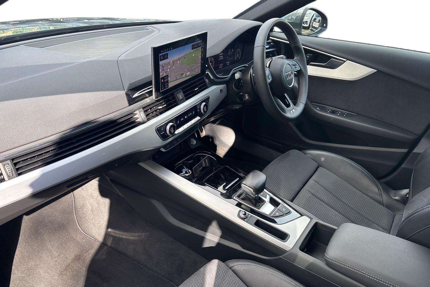 Used Audi A4 2023 for sale - 76063344: Photo 2