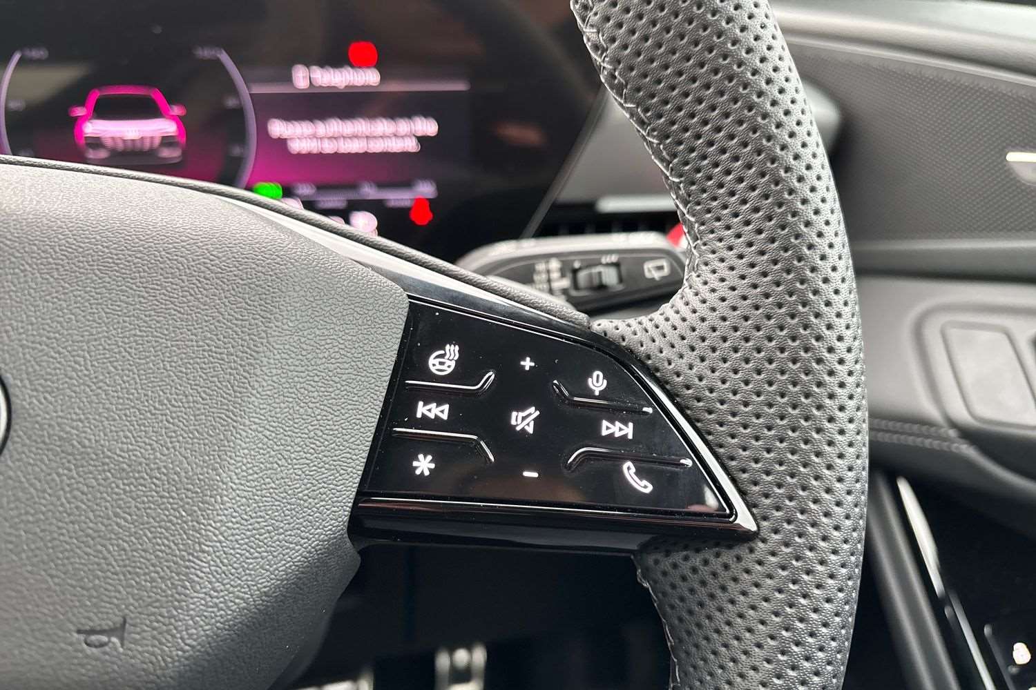 Used Audi Q6 e-tron 2025 for sale - 77674840: Photo 17