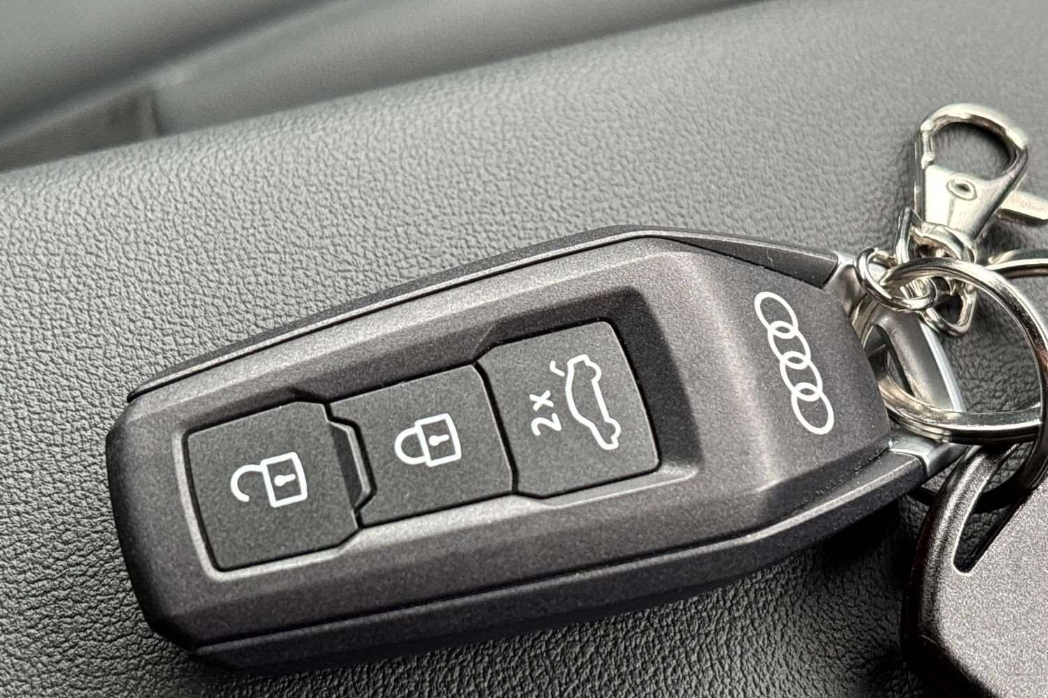 Used Audi Q6 e-tron 2025 for sale - 77674840: Photo 25