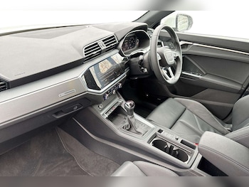 Used Audi Q3 2025 for sale - 76624614: Photo