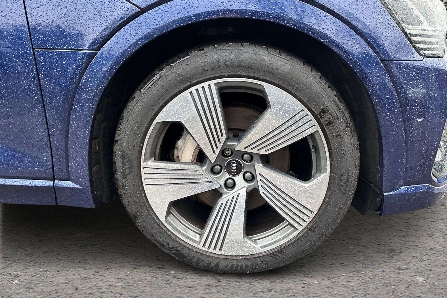 Used Audi e-tron 2021 for sale - 77373832: Photo 5