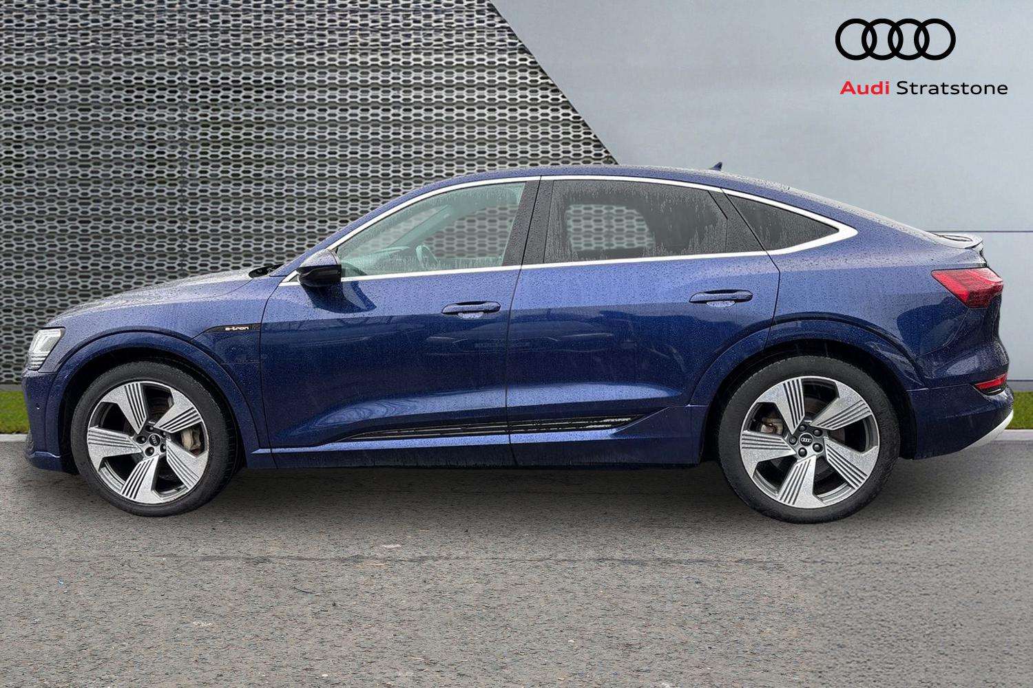 Used Audi e-tron 2021 for sale - 77373832: Photo 8