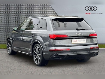 Used Audi Q7 2023 for sale - 77044089: Photo