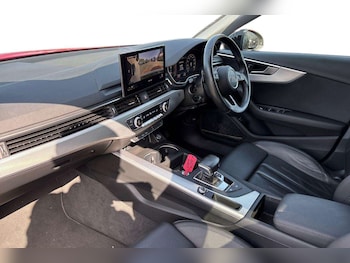 Used Audi A4 2021 for sale - 79002108: Photo