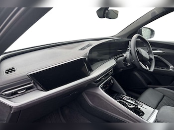 Used Audi Q5 2025 for sale - 77373739: Photo