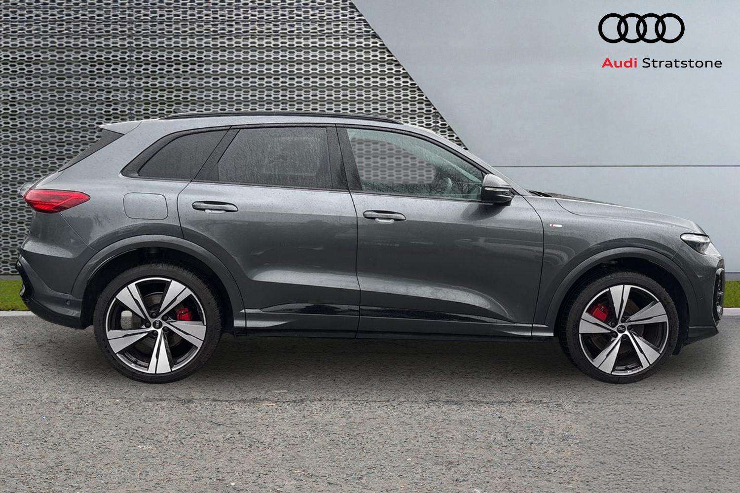 Used Audi Q5 2025 for sale - 77373739: Photo 4