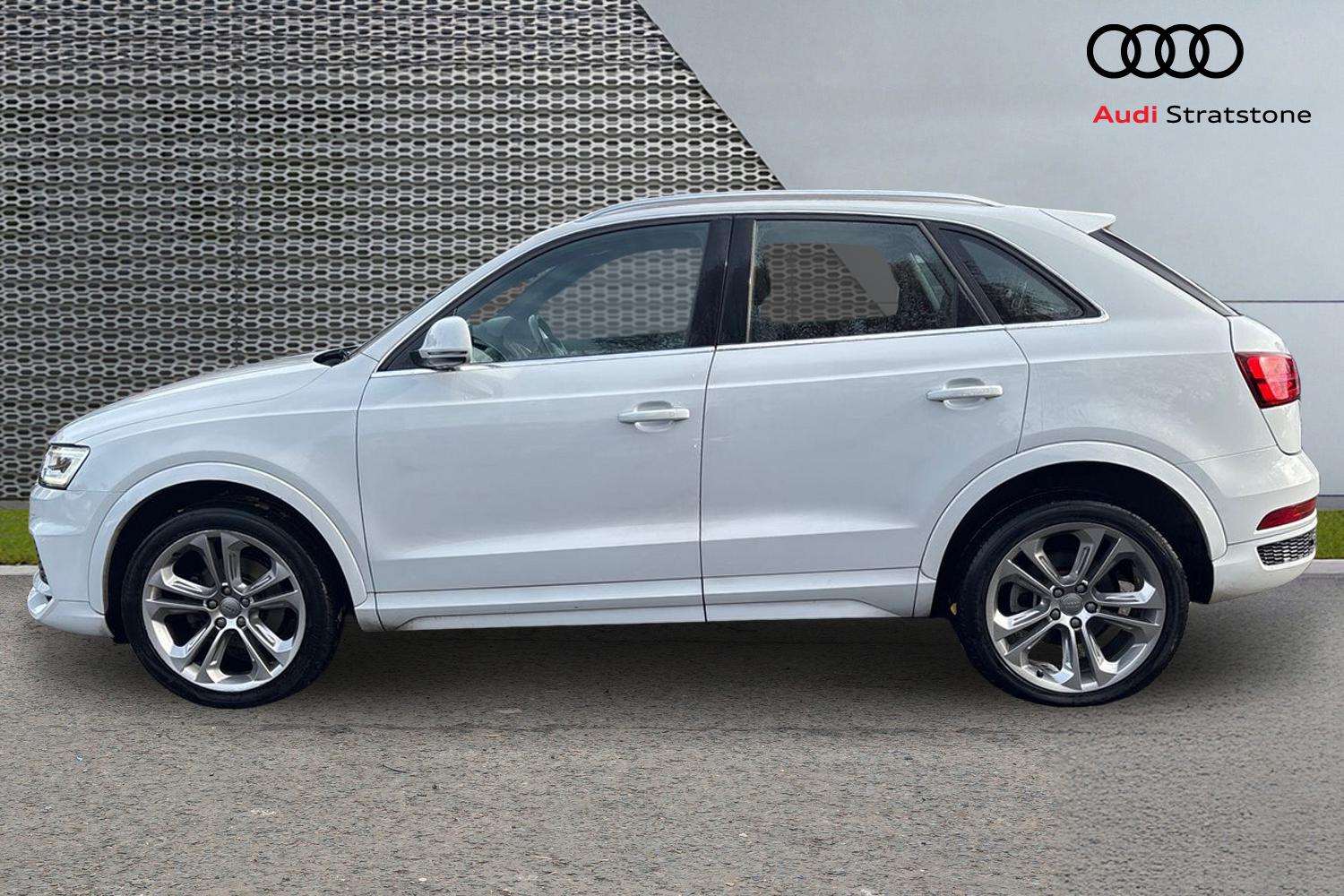 Used Audi Q3 2018 for sale - 76390717: Photo 8