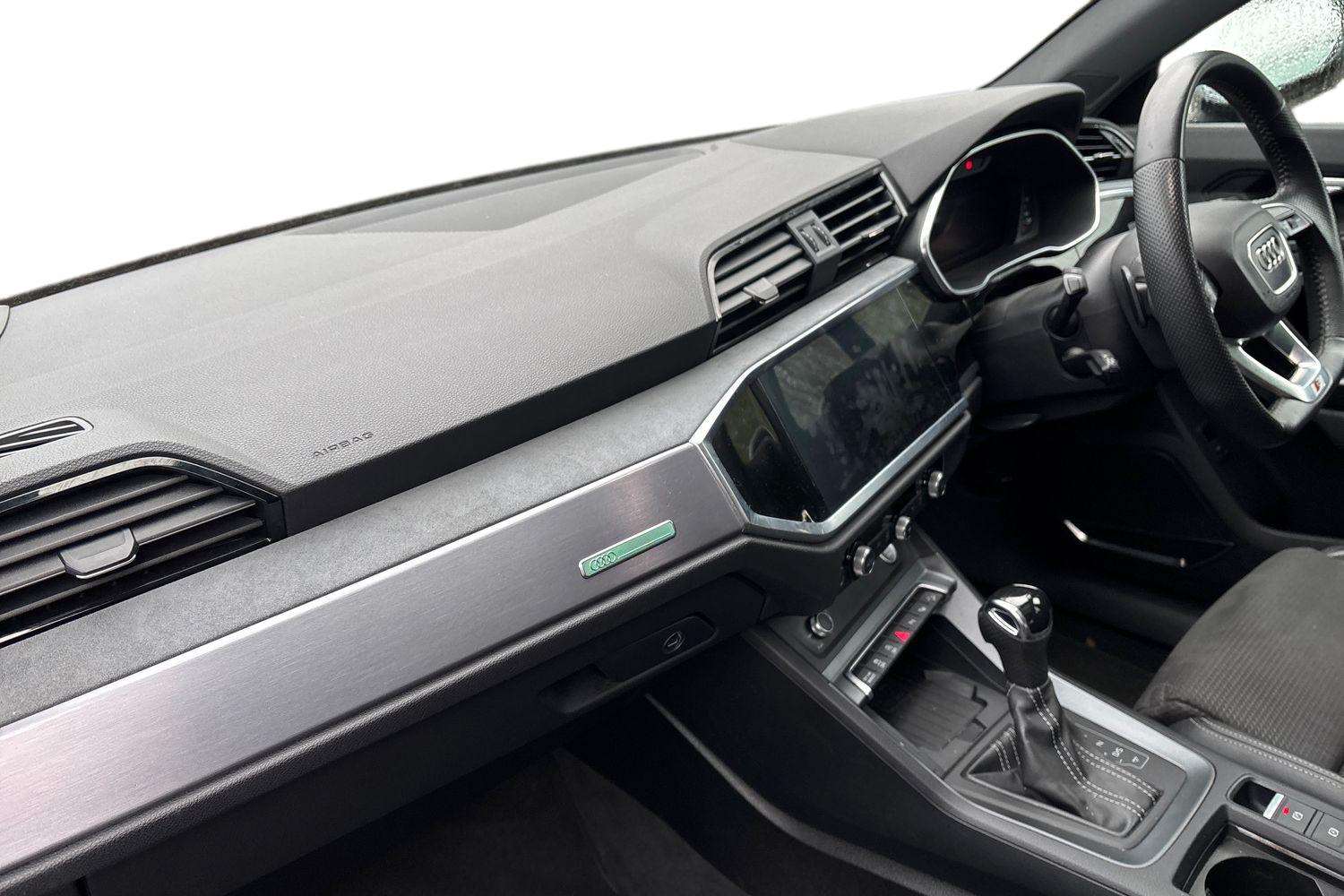 Used Audi Q3 2019 for sale - 77294153: Photo 2