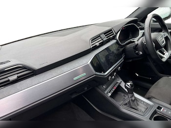 Used Audi Q3 2019 for sale - 77294153: Photo