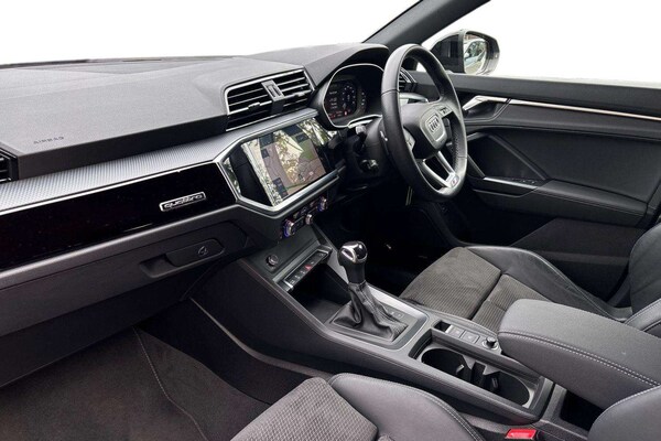 Used Audi Q3 2022 for sale - 76100620: Photo 2