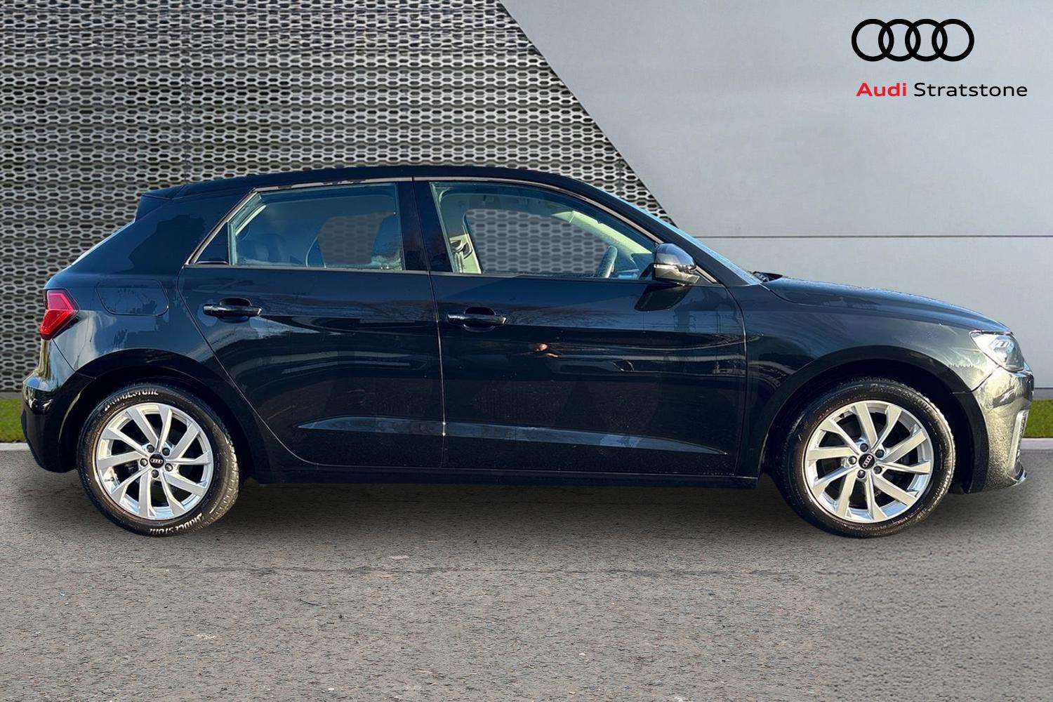 Used Audi A1 2023 for sale - 76705193: Photo 4