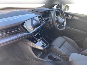 Used Audi Q4 e-tron 2025 for sale - 75742349: Photo