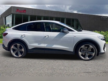 Used Audi Q4 e-tron 2025 for sale - 75742349: Photo