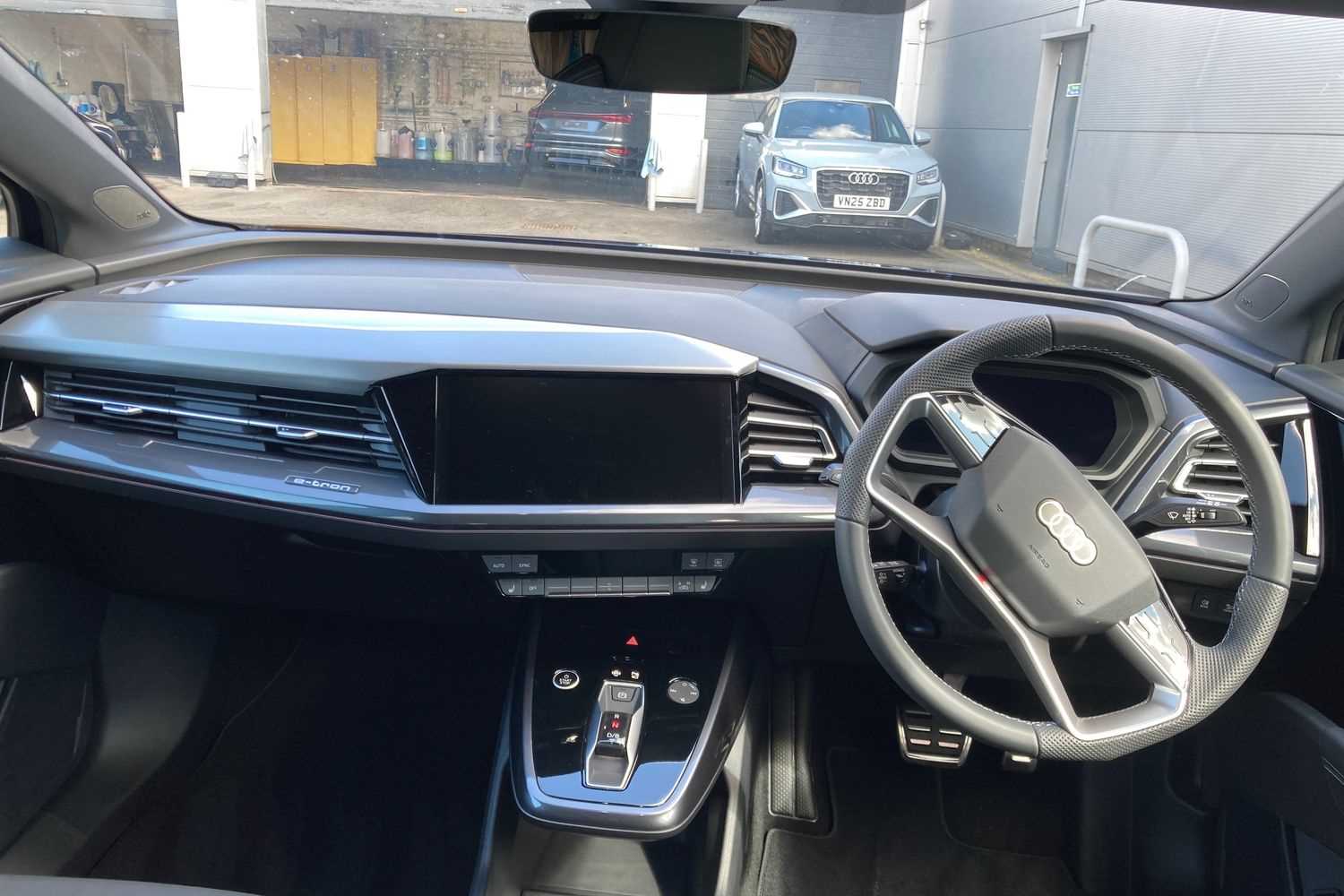 Used Audi Q4 e-tron 2025 for sale - 76063234: Photo 12