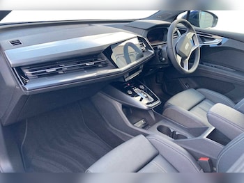 Used Audi Q4 e-tron 2025 for sale - 76063234: Photo 2
