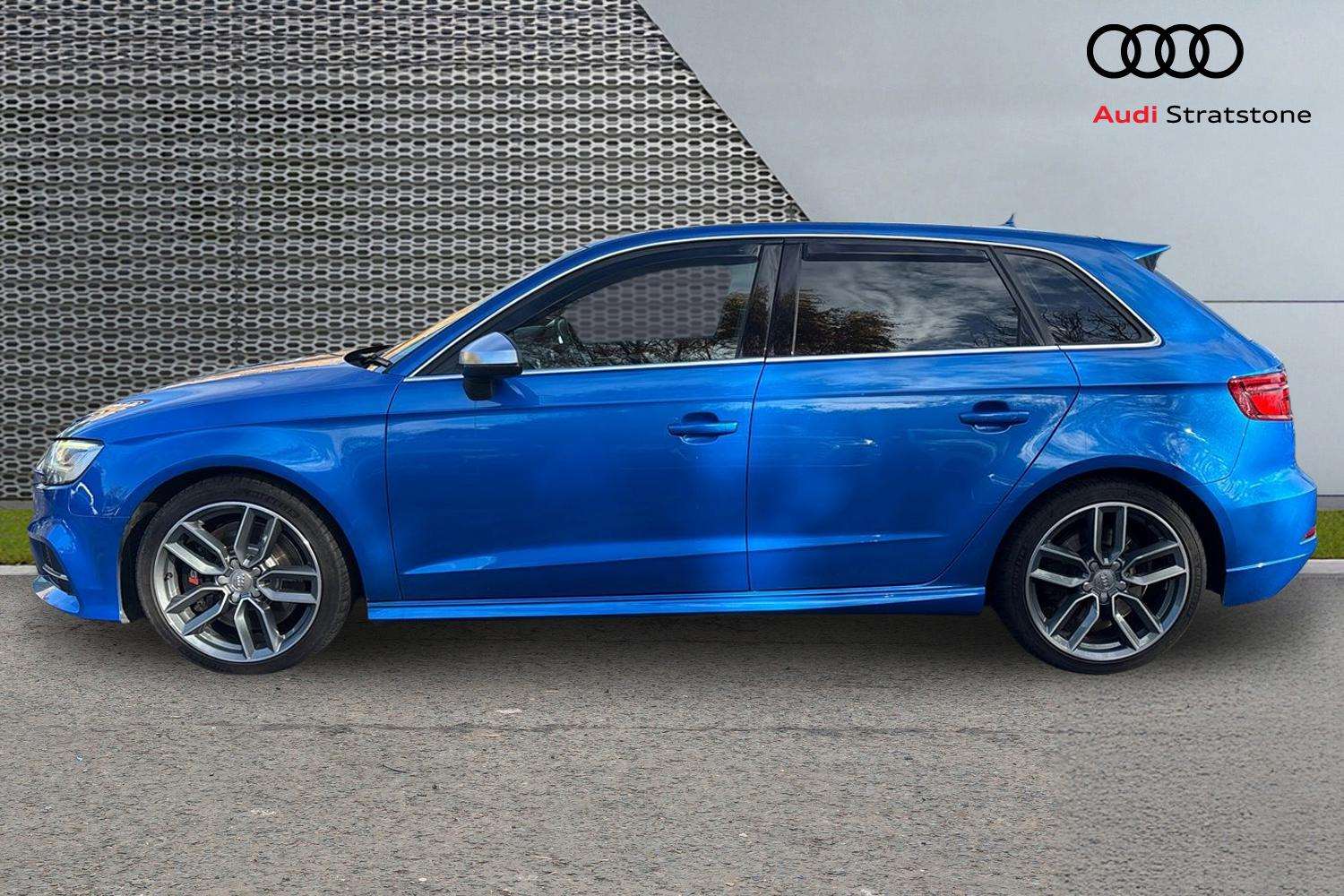 Used Audi A3 2018 for sale - 76624585: Photo 8