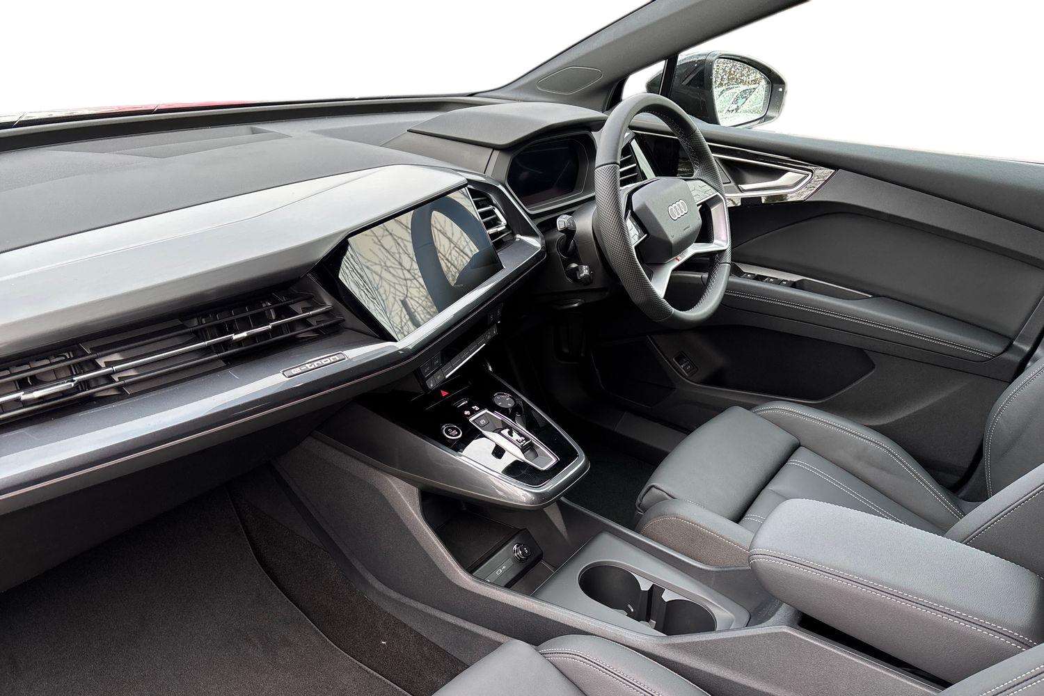 Used Audi Q4 e-tron 2026 for sale - 77786982: Photo 2