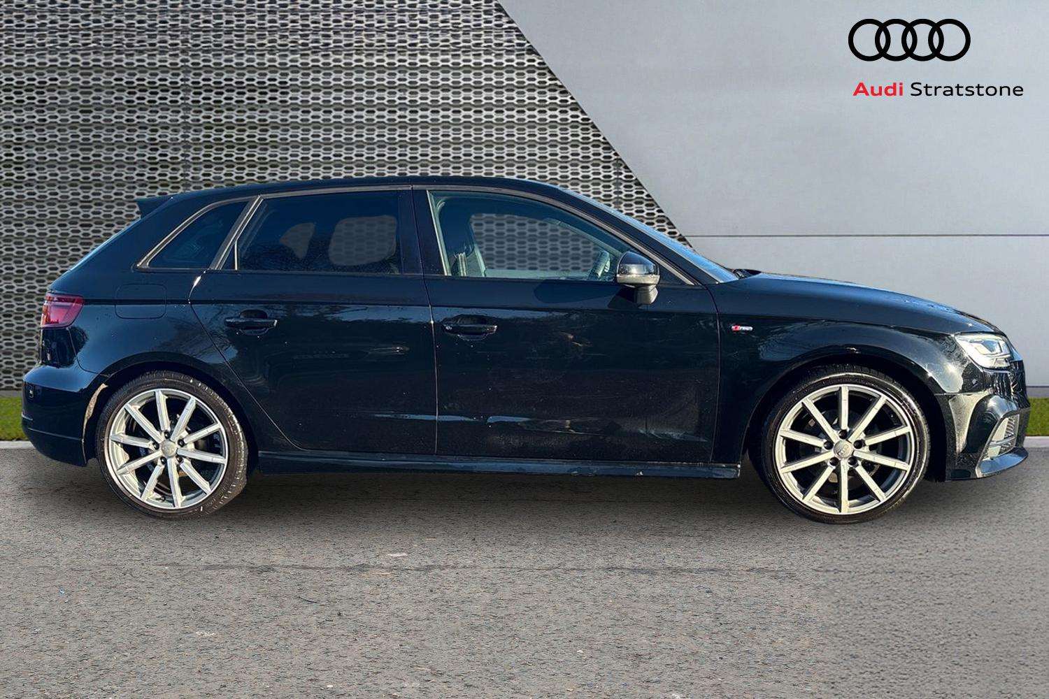 Used Audi A3 2020 for sale - 76761096: Photo 4