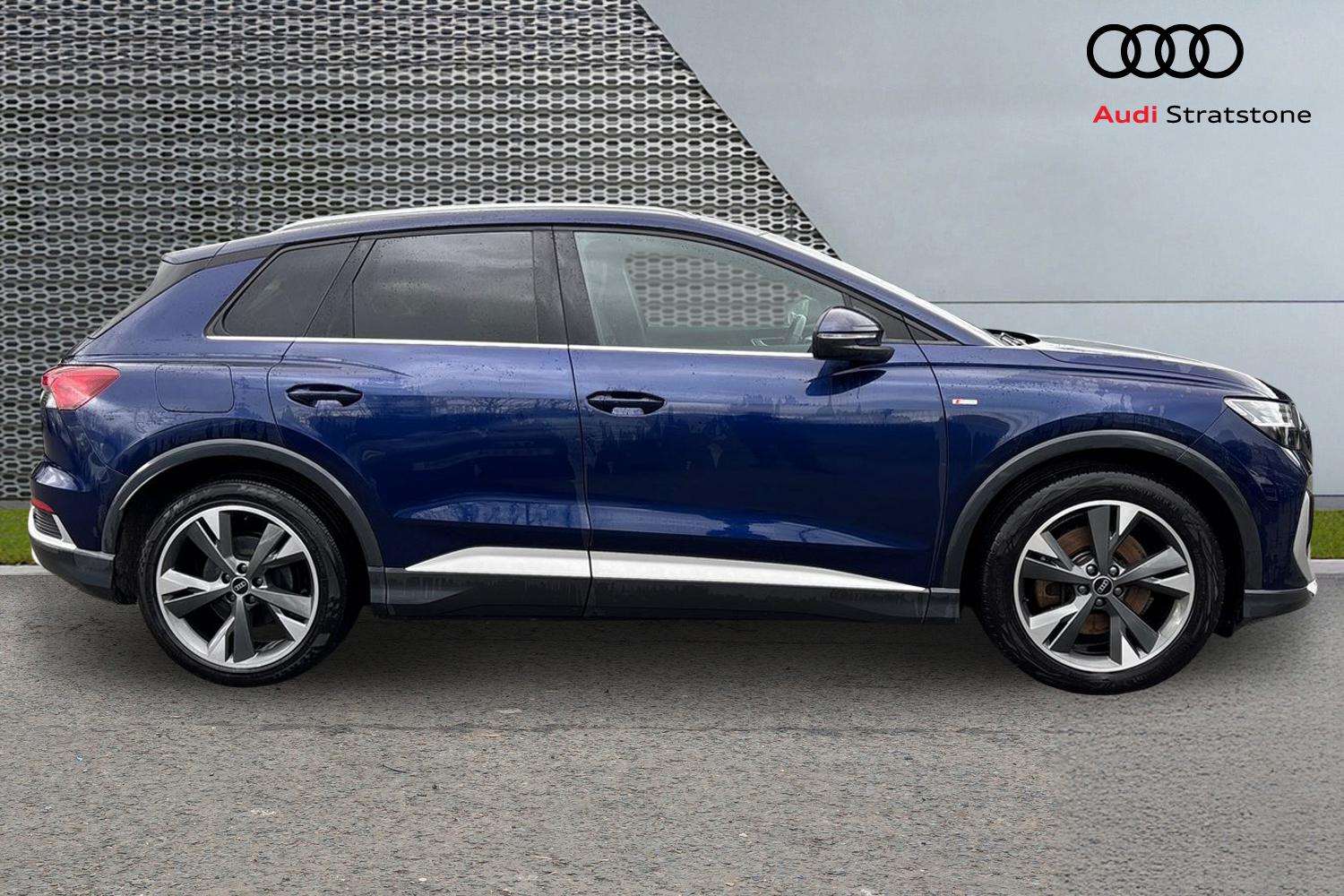 Used Audi Q4 e-tron 2024 for sale - 77615527: Photo 4