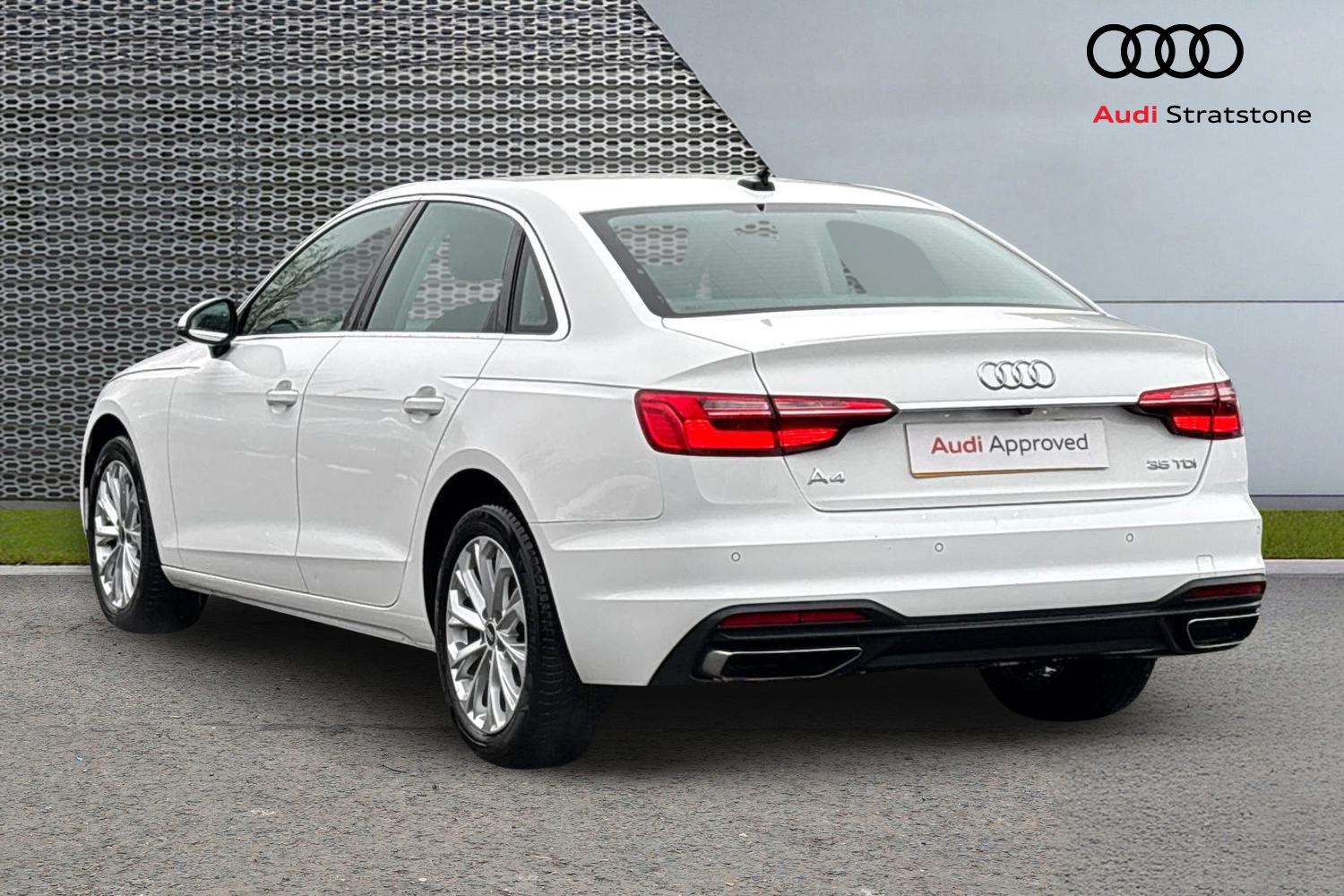 Used Audi A4 2021 for sale - 77348084: Photo 3