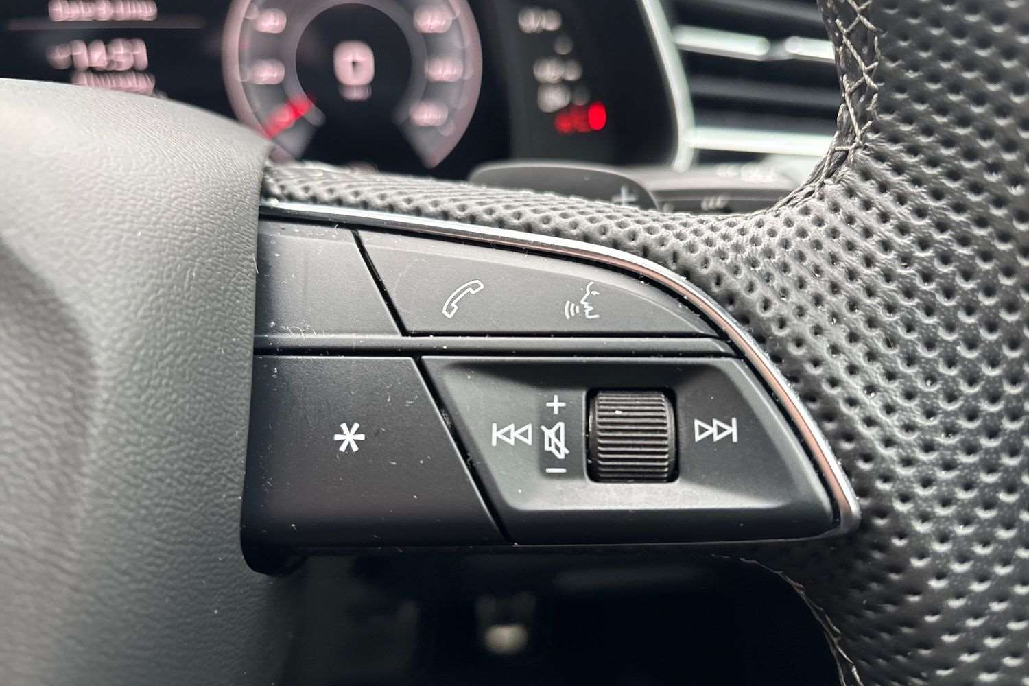 Used Audi Q7 2023 for sale - 76272177: Photo 18