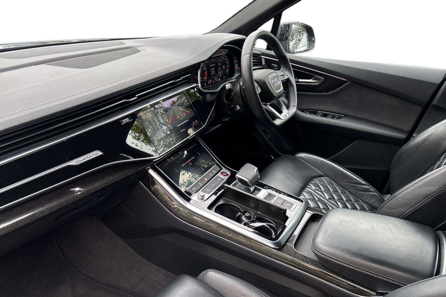 Used Audi Q7 2023 for sale - 76272177: Photo 2