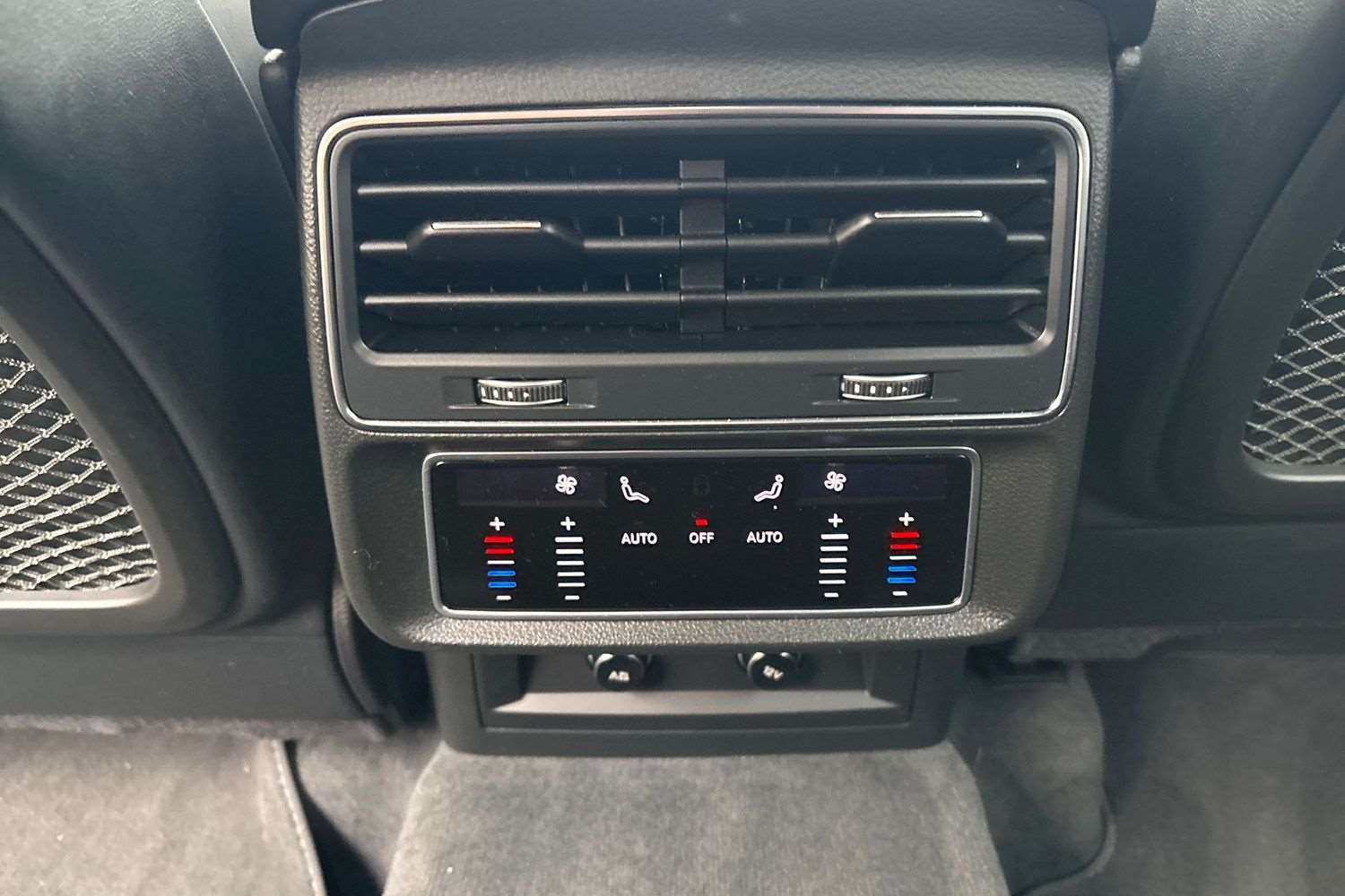 Used Audi Q7 2023 for sale - 76272177: Photo 24