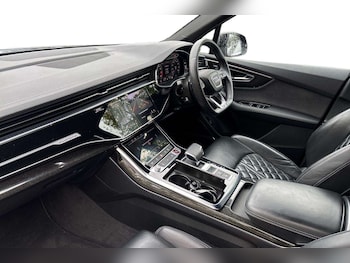 Used Audi Q7 2023 for sale - 76272177: Photo