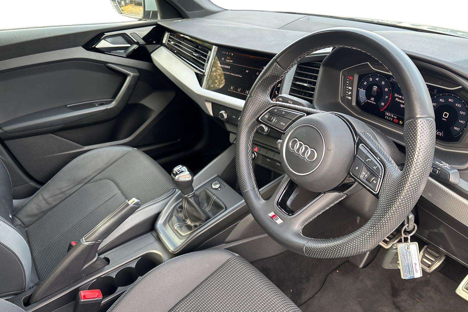 Used Audi A1 2023 for sale - 76339637: Photo 6