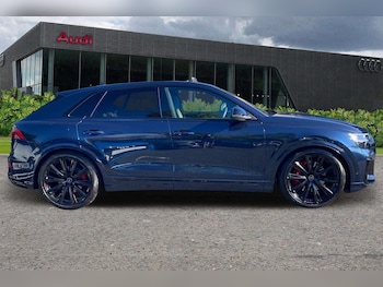 Used Audi Q8 2024 for sale - 75672936: Photo
