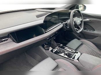 Used Audi Q6 e-tron 2024 for sale - 74716816: Photo