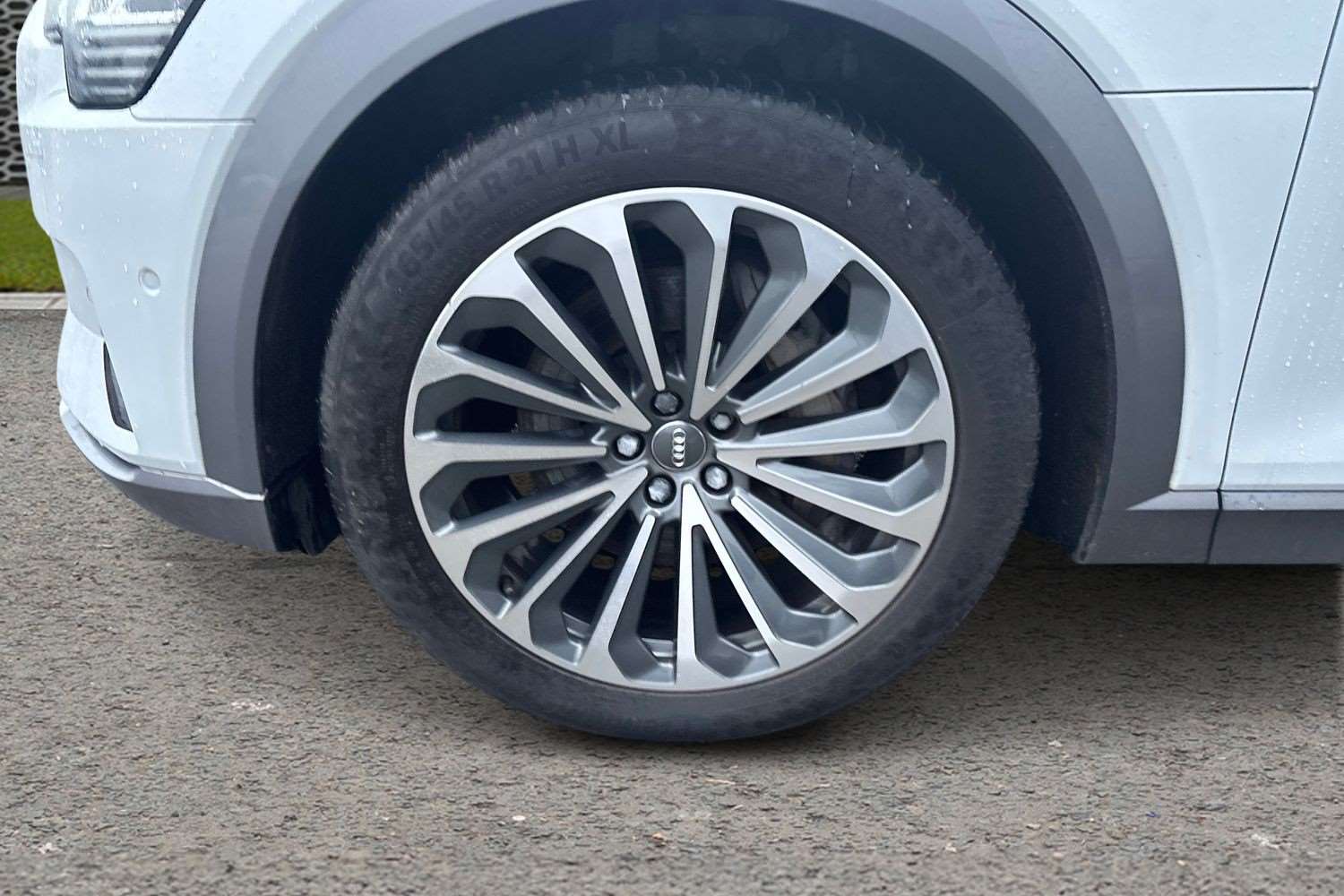 Used Audi e-tron 2020 for sale - 77257268: Photo 15