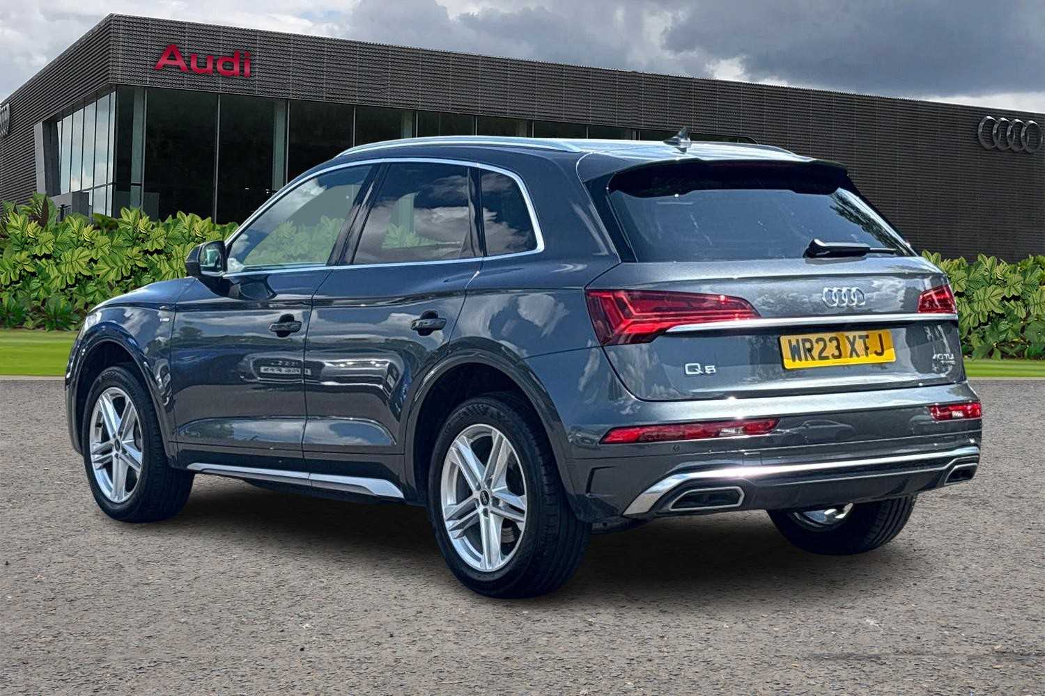 Used Audi Q5 2023 for sale - 77270176: Photo 3