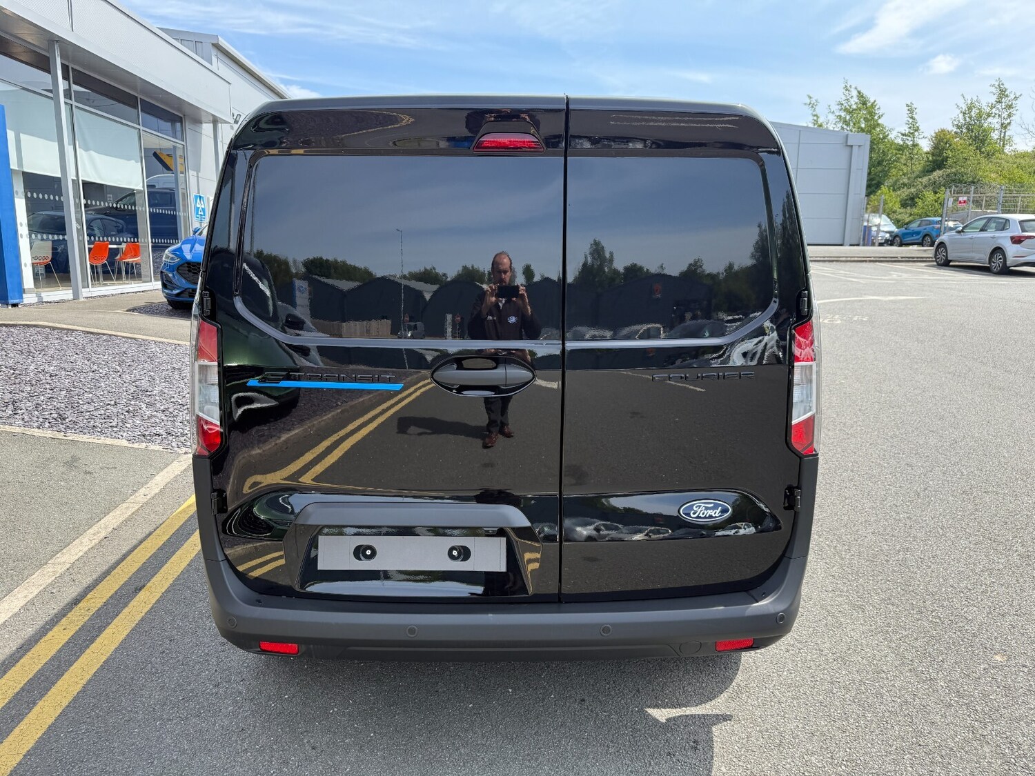 Used Ford Transit Courier for sale - 76622956: Photo 19