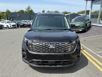 Used Ford Transit Courier undefined for sale - 76622956: Photo