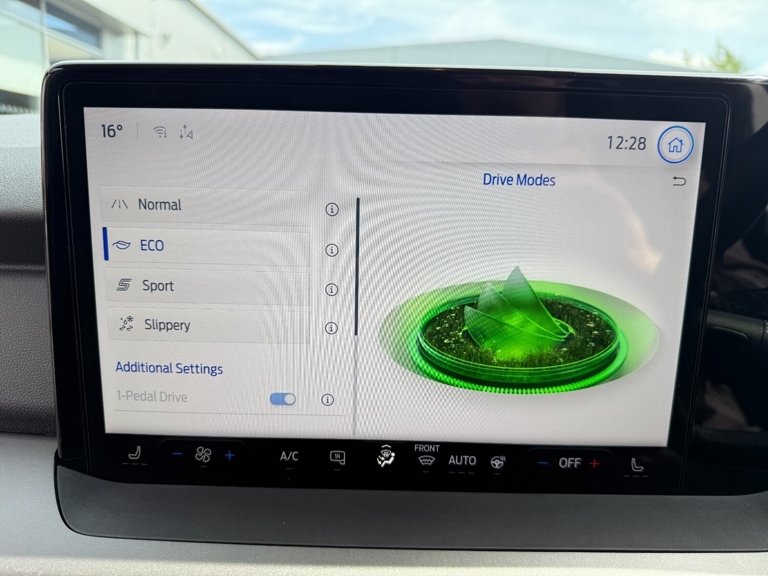 Used Ford Transit Courier for sale - 76622956: Photo 46